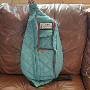 Kavu Rope Sling Bag - Teal Quilted Pattern